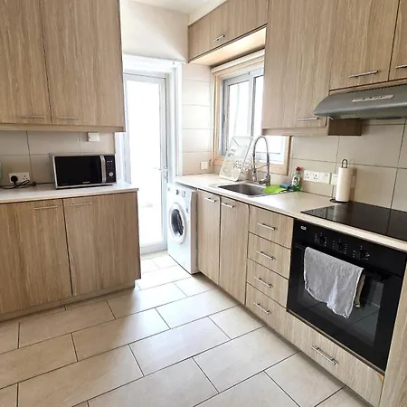 Apartmán Spacious Lightflooded 2br / Near Center & Harbour