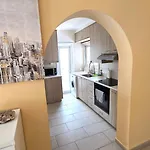Apartment Spacious Lightflooded 2br / Near Center & Harbour *